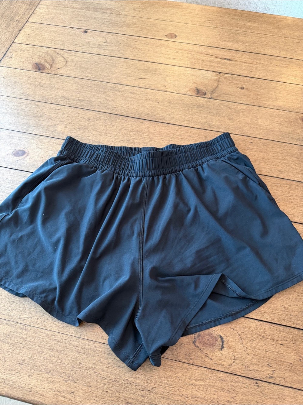 CRZ Yoga Flowy Pocket Shorts
